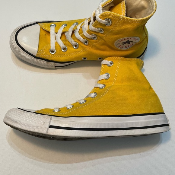 Converse Chuck Taylor   Size 4  Sneakers SB-AR - Picture 4 of 8